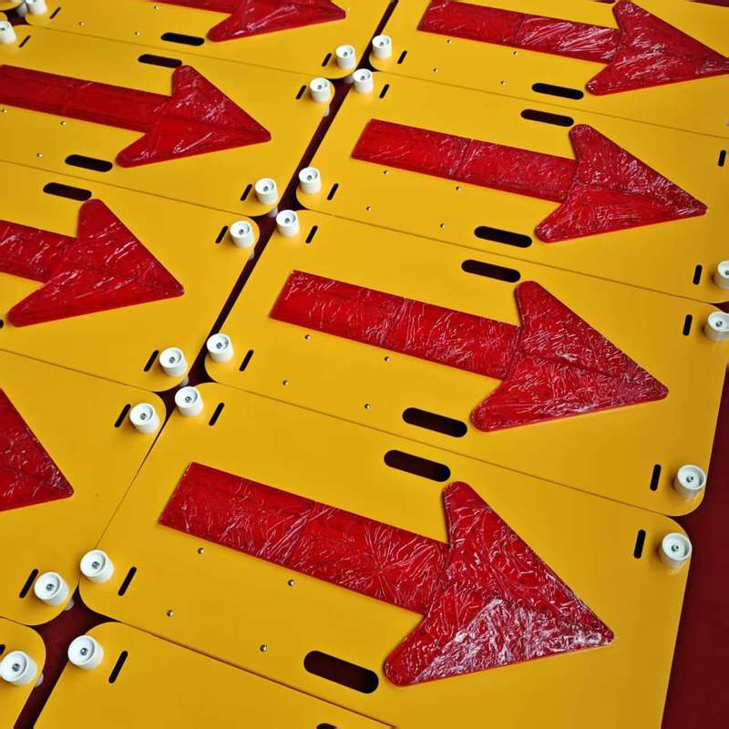 Customizable Visual Directional Sign Board with Strobe Mode and DC6V Voltage
