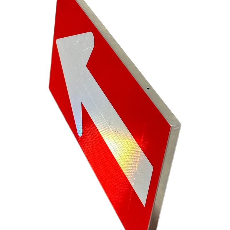 L400*W280*H2.0mm 3M Reflective Film Arrow Board Traffic Sign Customizable for Road Safety
